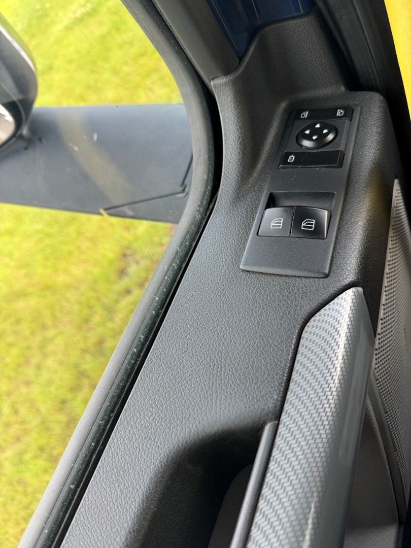 2019 FREIGHTLINER CASCADIA 113 - USED TRUCKS DAY CAB - image 13